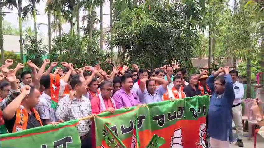 Montri Ratan Lal Nath,BJP batainai Ranabir ni yak romwi Bodhjungnagar oh Motha bathakthaio baima nukjakha,BJP oh samil wngkha eba BJP ni bana romkha 273 voter